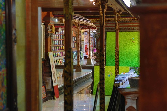 2013 03 24 Bali Art Shop _-18