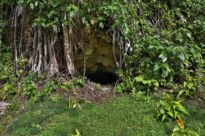 2013 07 31 Peleliu 1000 man cave-23-2