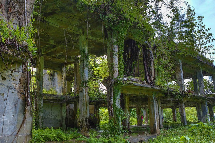 2013 07 31 Peleliu Japanese HQ_-46