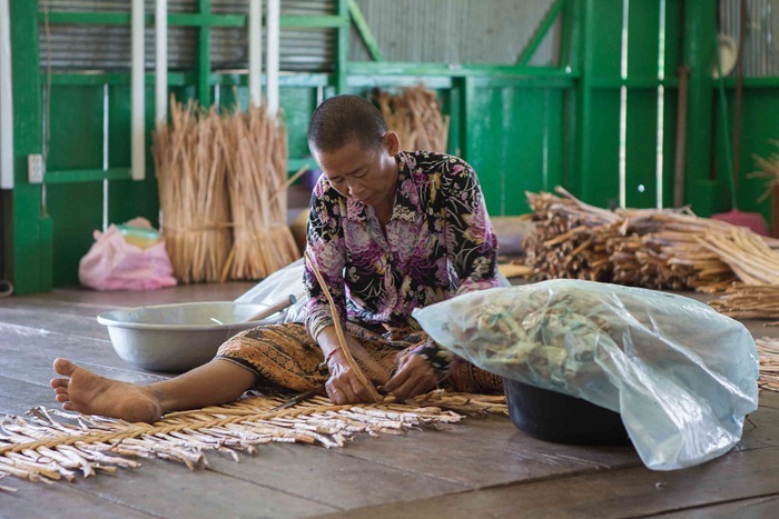 2013-11-26-Village-tour_-623