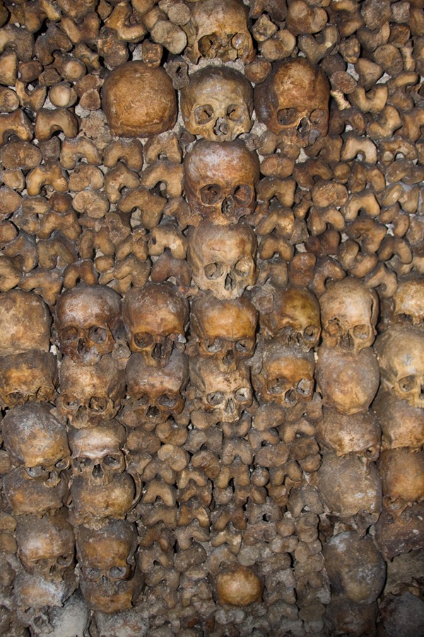 2008 Dec 28 Paris Catacombs_-21