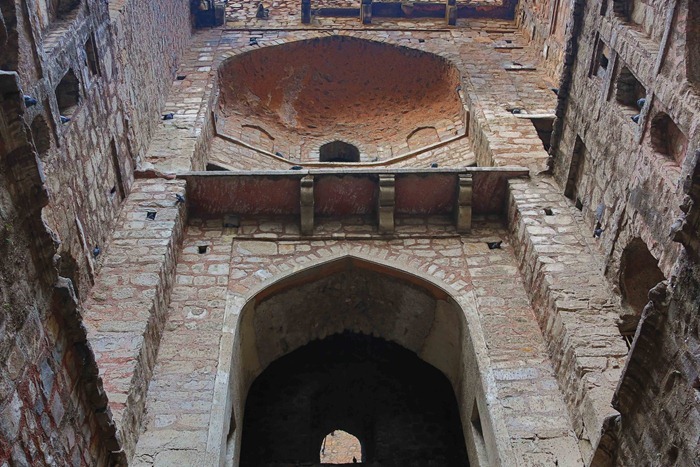 2013 12 23 Ugrasen ki Baoli_-11