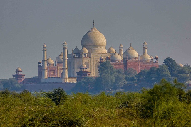 2013 12 25 Taj Mahal_-2