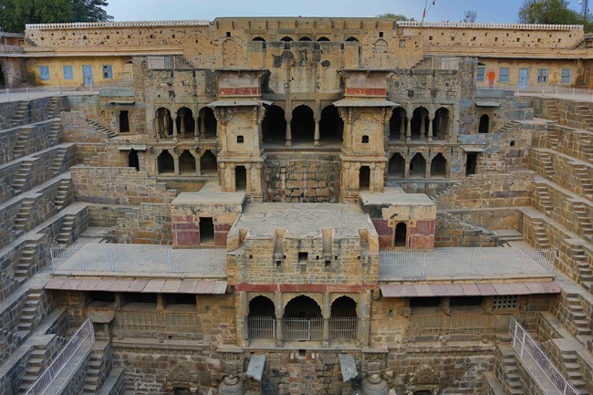 2013 12 27 Abhaneri Step Well_-32-2