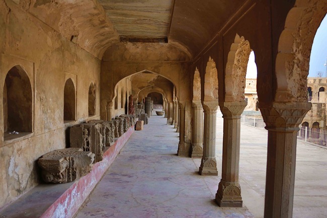 2013 12 27 Abhaneri Step Well_-36-2